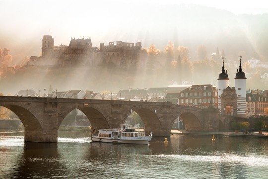 HD_AlteBrueckeSchloss_Herbst2020 © Heidelberg Marketing GmbH
